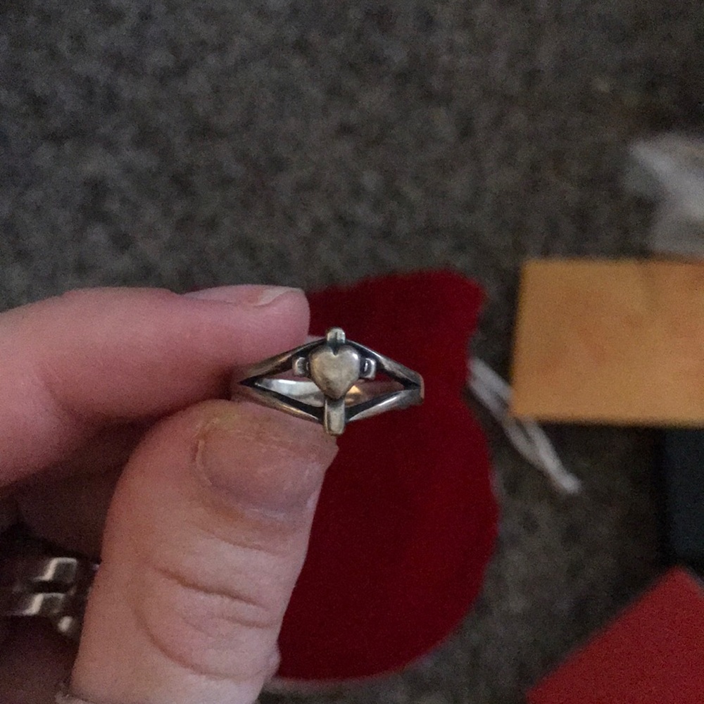 JAMES AVERY HEART CROSS RING
